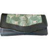 Bild på Grön plånbok, mönstrat lock